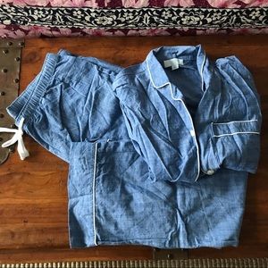 GAP love Chambray PJ Set- Like New